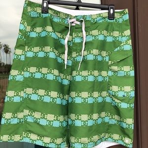 DC SHOES CO Green Logo Boardshorts with Wax Comb, Waist 34